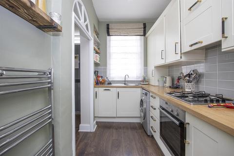 52 Addington Square, London, SE5 7LB