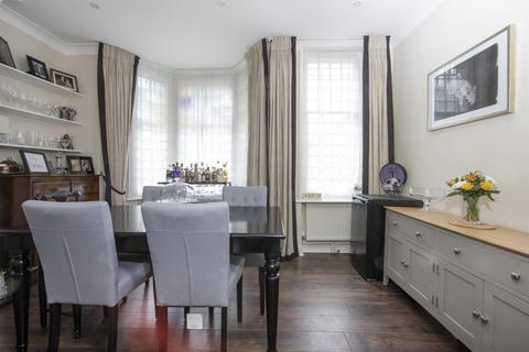52 Addington Square, London, SE5 7LB