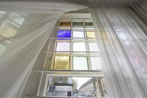 52 Addington Square, London, SE5 7LB