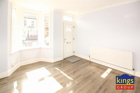 3 Mansfield Road, London, E17 6PH