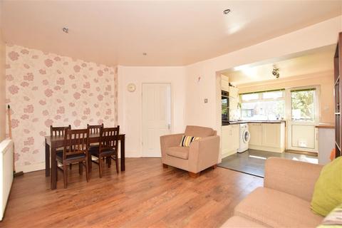 55 Dunton Road, Romford, RM1 4AD