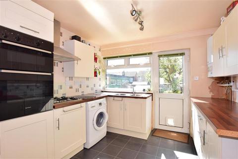 55 Dunton Road, Romford, RM1 4AD