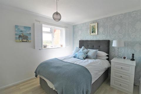 27 Ashurst Close, Crayford, Dartford, DA1 4SX
