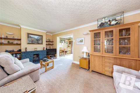 1 Highfield Close, Romford, RM5 3RX