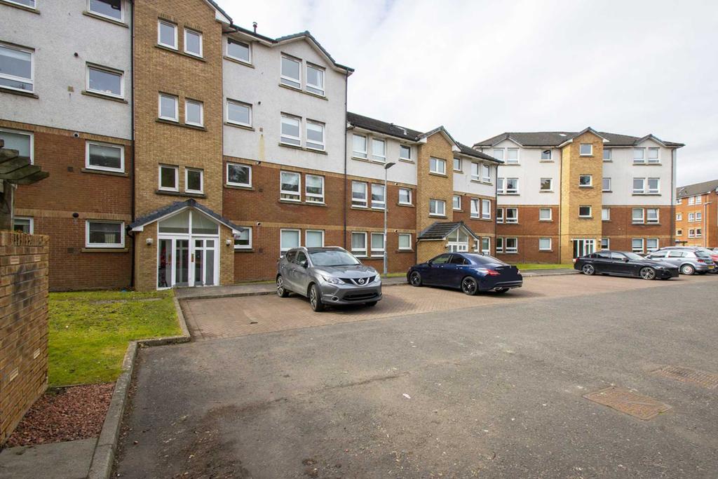 Hutton Drive, East Kilbride 2 bed flat £93,500