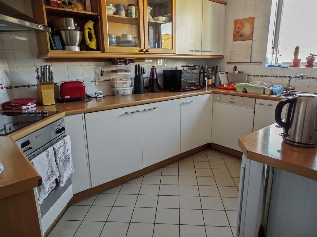 Eastfield Road, Benton, Newcastle... 2 bed flat £90,000