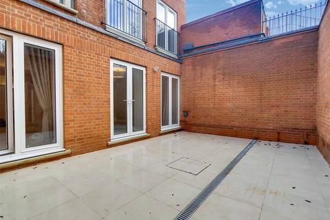 2 bedroom apartment to rent, Fitzjohns Avenue, Hampstead, London, NW3