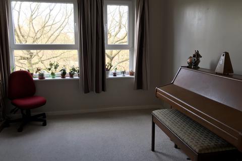 Studio for sale, Bowen Court, Wake Green Road, Moseley B13