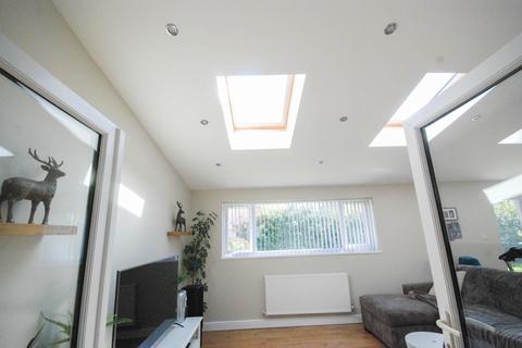 20 Oswald Close, Boldon Colliery, NE35 9BY