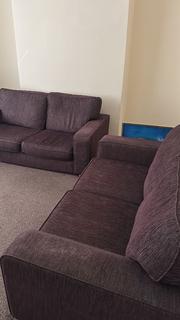 1 bedroom in a house share to rent, Room 5, Oakwood rd, Sparkhill, Birmingham, B11 4HD