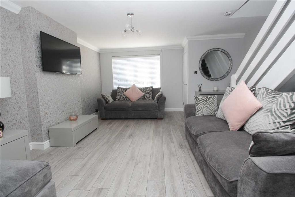 Huntingdon Drive, Eastfield Glade, Cramlington 3 bed terraced house £