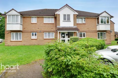 31 Bornedene, Potters Bar, EN6 3EL
