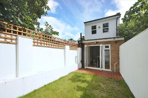 35 Knowles Hill Crescent, London, SE13 6DT