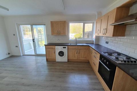 40 Centenary Square, Dewsbury, WF12 9HL