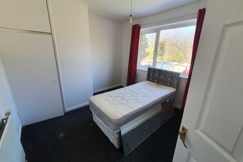 40 Centenary Square, Dewsbury, WF12 9HL