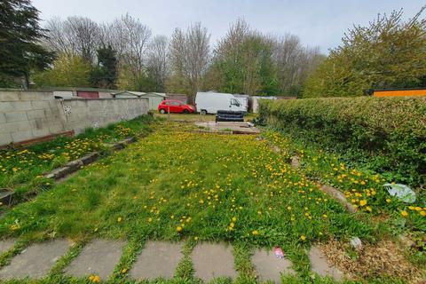 40 Centenary Square, Dewsbury, WF12 9HL
