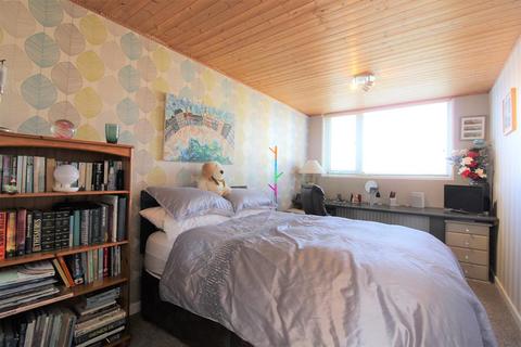 33 Beacon Way, Lympne, Hythe, CT21 4LJ