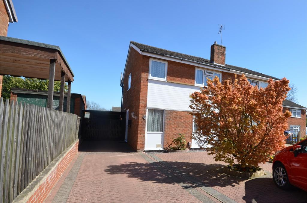 Langham Road, Raunds, Wellingborough... 3 bed semidetached house £240,000