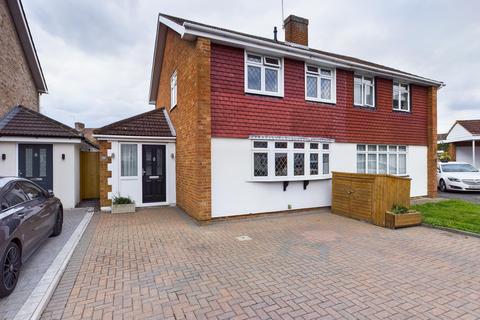 3 Mayfield Close, Ashford, TW15 2AT