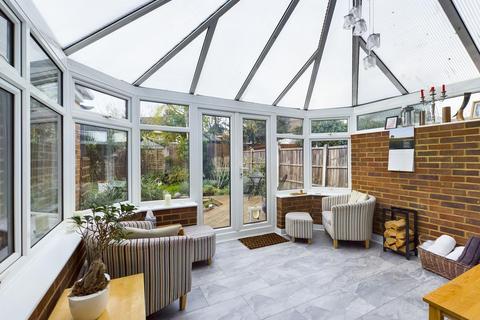 3 Mayfield Close, Ashford, TW15 2AT