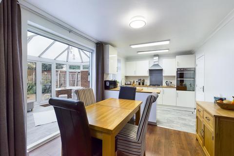 3 Mayfield Close, Ashford, TW15 2AT