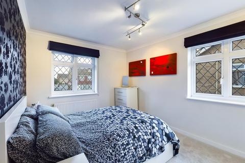3 Mayfield Close, Ashford, TW15 2AT