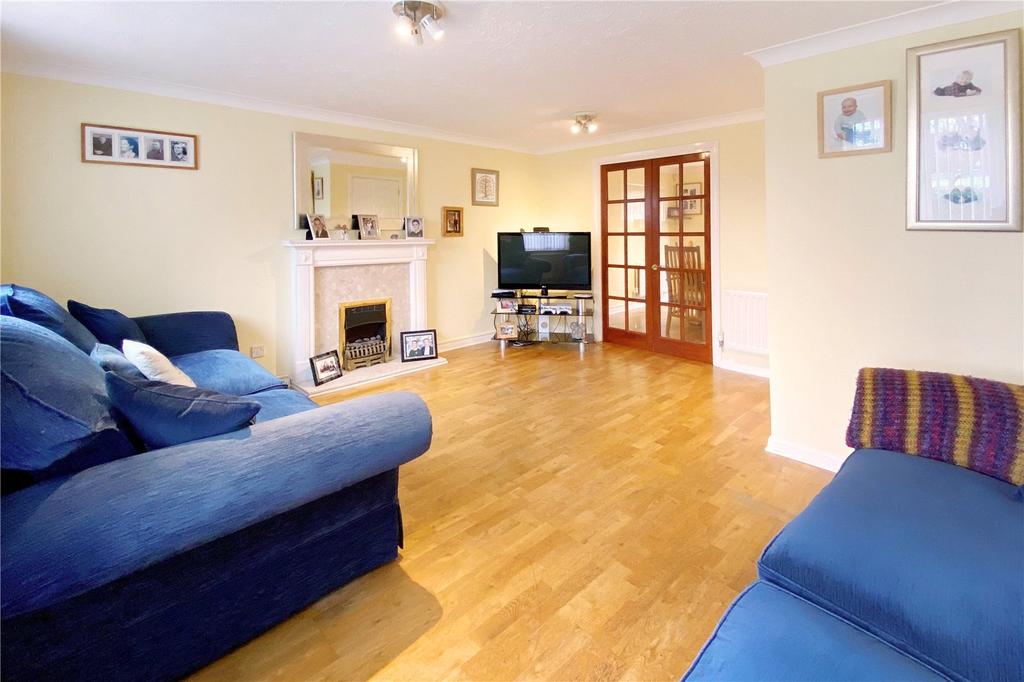 Bluebell Drive, Littlehampton 4 bed detached house £425,000