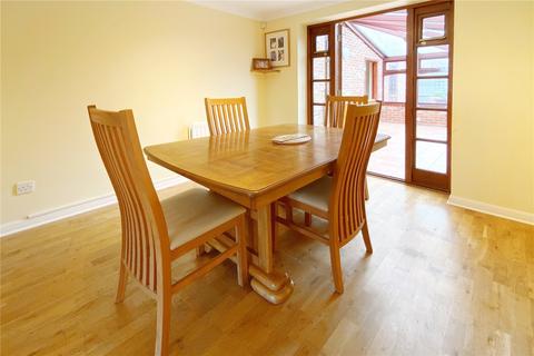 122 Bluebell Drive, Littlehampton, BN17 6UU