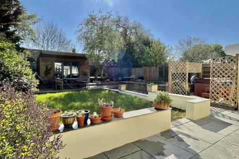 21 Parsonage Barn Lane, Ringwood, BH24 1PS