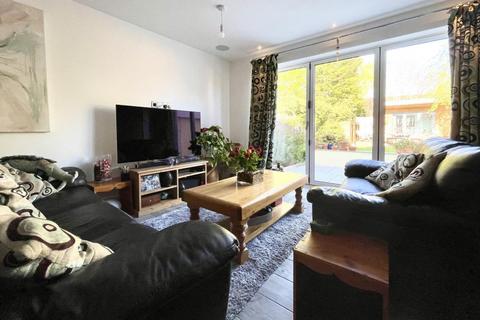 21 Parsonage Barn Lane, Ringwood, BH24 1PS