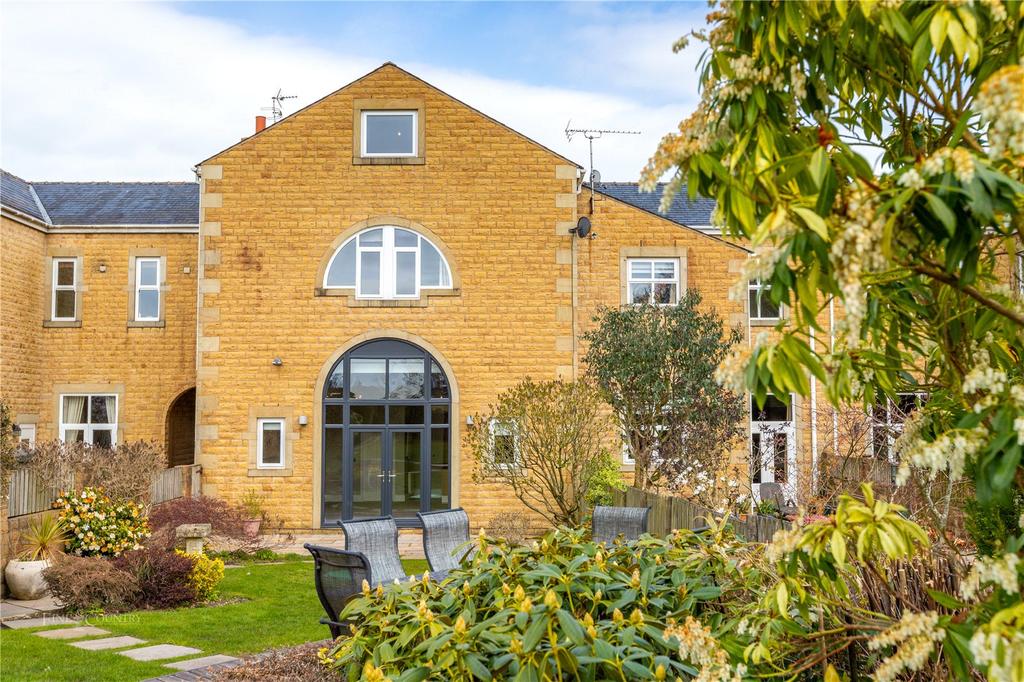 Woodfold Park, Mellor, Blackburn, BB2 5 bed terraced house £550,000