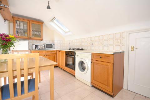 Flat C, 63 Alexandra Park Road, London, N10 2DG