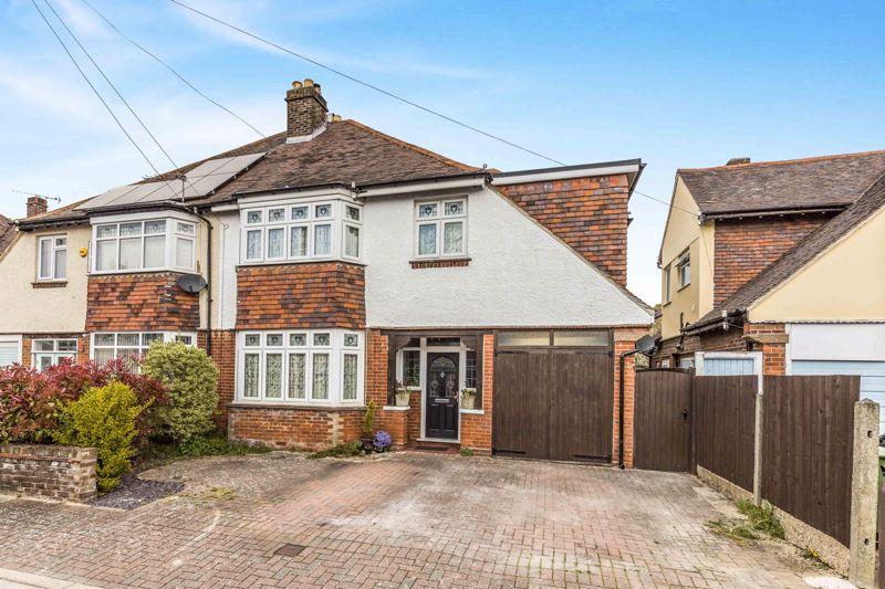 Mulberry Avenue, Portsmouth 4 bed semi-detached house - £565,000