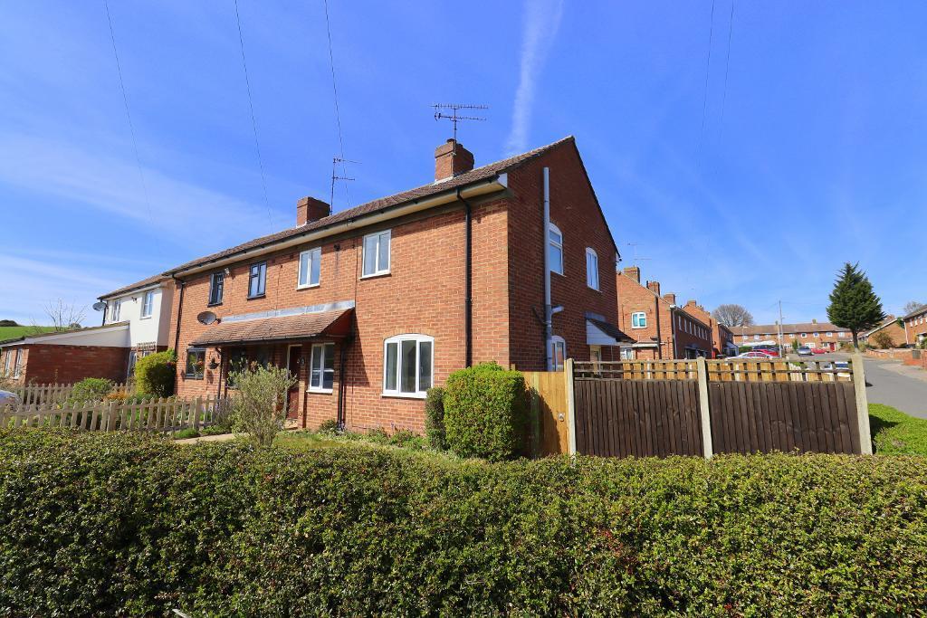 Snow Hill, Maulden, Bedfordshire... 3 bed semidetached house £370,000