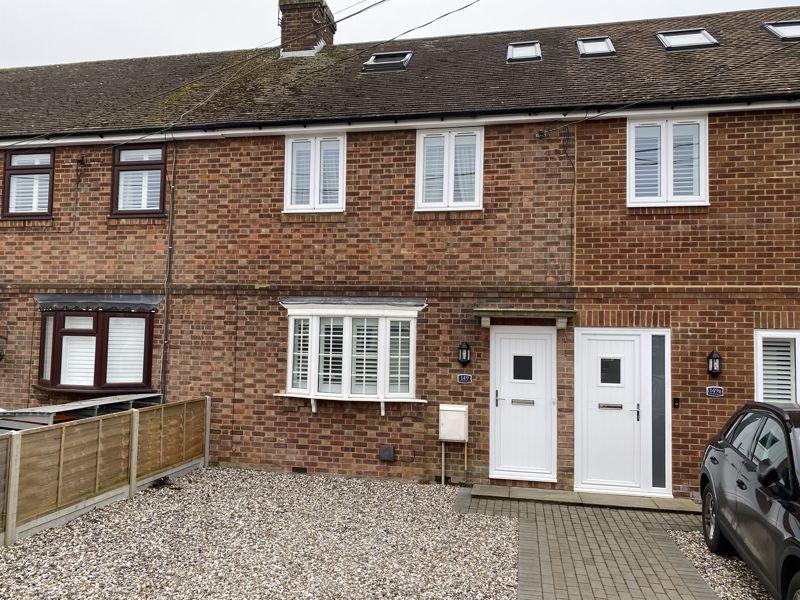 Manor Road, Caddington 3 bed terraced house for sale £395,000