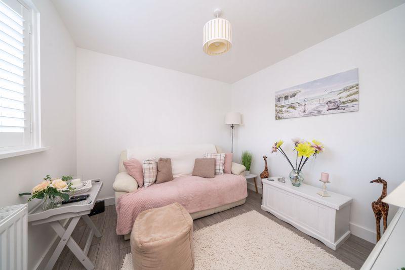 Manor Road, Caddington 3 bed terraced house for sale £395,000