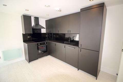 Flat 5, Catherine House Windsor Court Hornchurch Hill, Whyteleafe, CR3 0DA