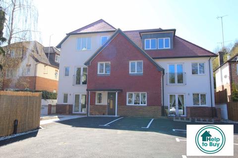 4 Hornchurch Hill, Whyteleafe, CR3 0DA