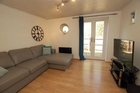 26 Caravel Close, Grays, RM16 6QB