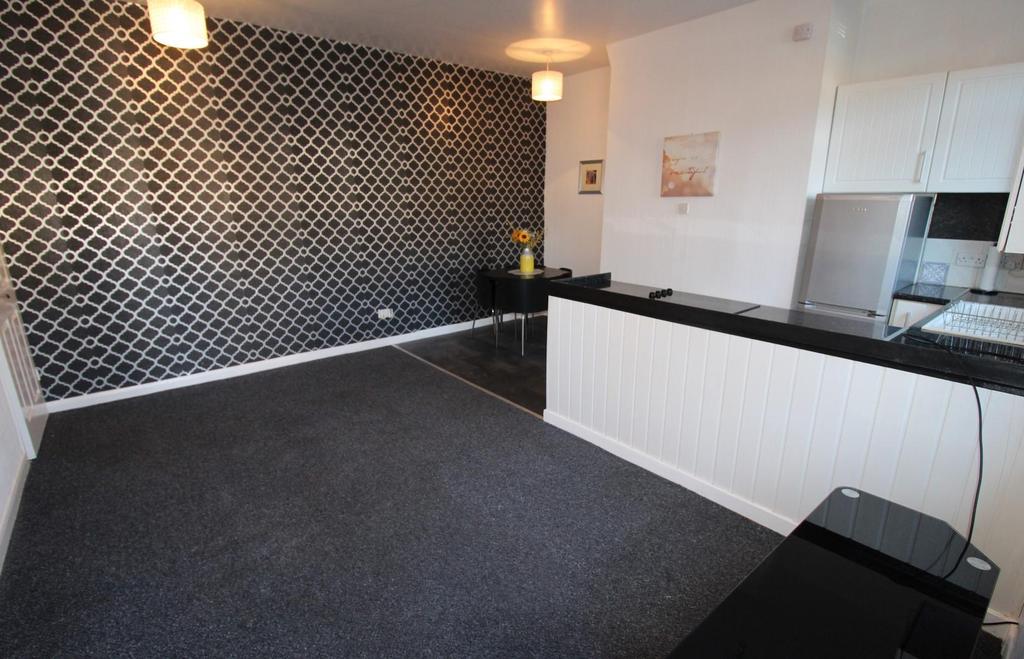 Lounge/ dining kitchen