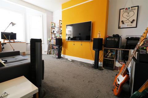1 bedroom flat for sale, Selborne Place, Hove