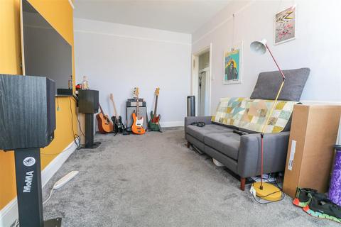 1 bedroom flat for sale, Selborne Place, Hove