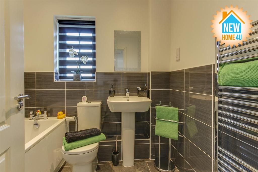 Family bathroom: