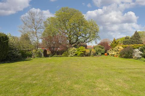 18 Mospey Crescent, Epsom, KT17 4NA