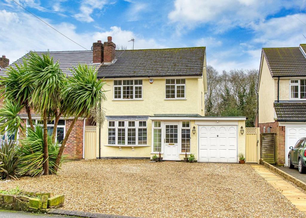 222, Henwood Road, Compton, Wolverhampton, WV6 3 bed detached house £