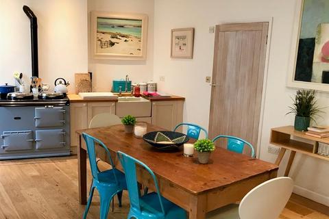 16 Browns Hill, Dartmouth, TQ6 9NU
