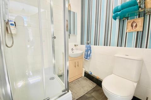 110 Cliff Road, Hornsea, HU18 1JE