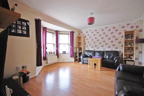 6 Millers Drive, Great Notley, Braintree, CM77 7FD