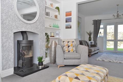 35 Coverhill Road, Grotton, Oldham, OL4 5RE