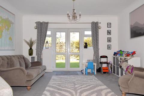35 Coverhill Road, Grotton, Oldham, OL4 5RE